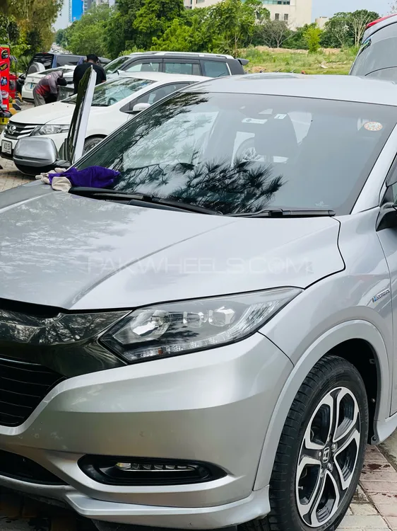 Honda Vezel 2016 for Sale in Islamabad Image-1