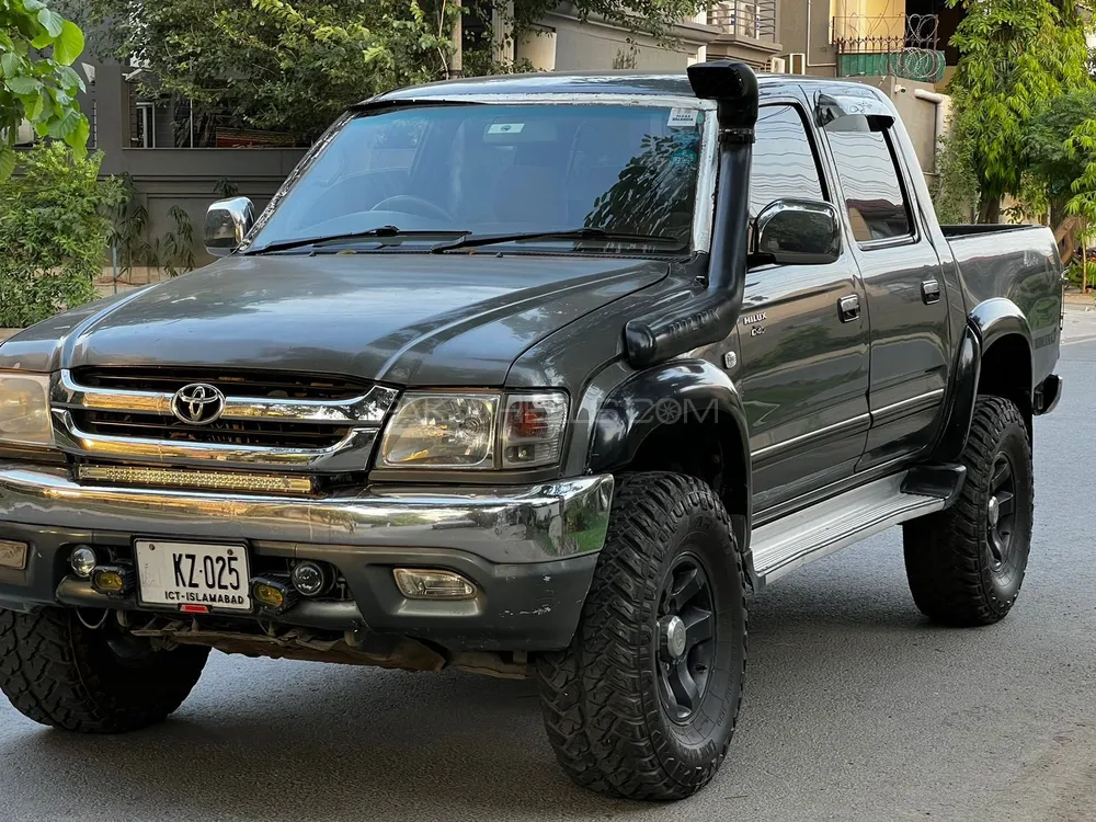 Toyota Hilux 2003 for Sale in Lahore Image-1