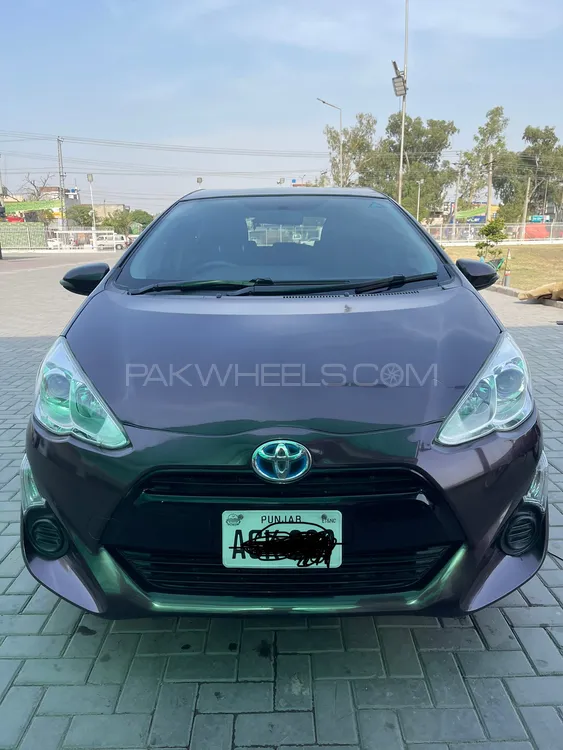 Toyota Aqua 2016 for Sale in Gujranwala Image-1
