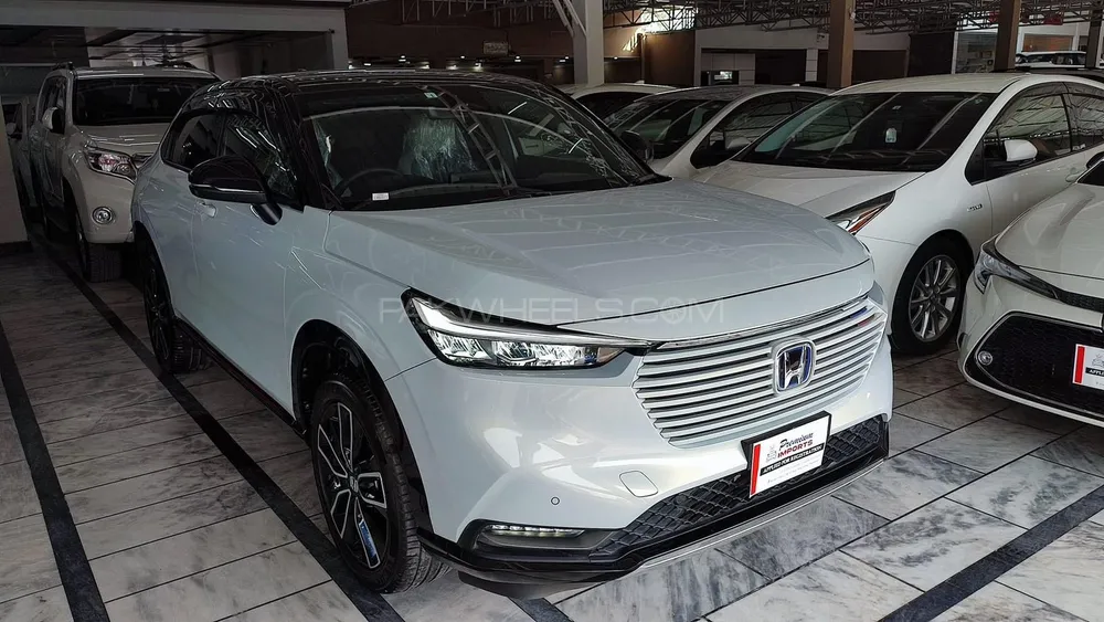Honda Vezel 2021 for Sale in Peshawar Image-1