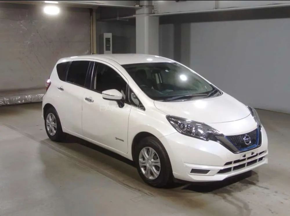 Nissan Note 2018 for Sale in Islamabad Image-1