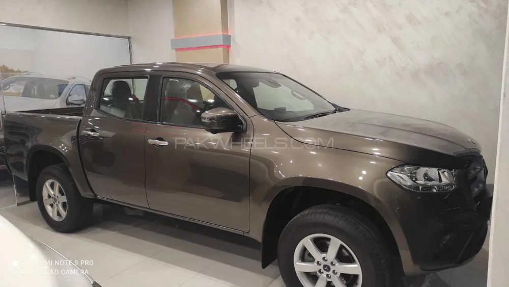 Mercedes Benz X 2018 for Sale in Karachi Image-1