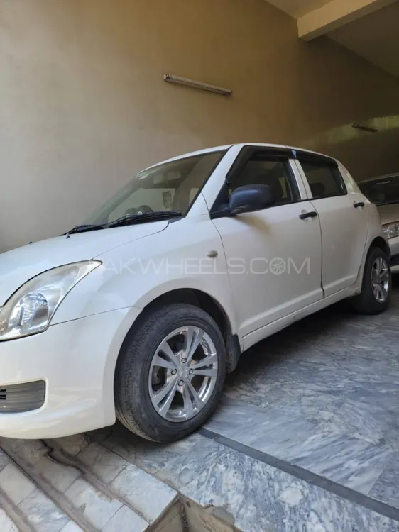 Suzuki Swift 2012 for Sale in Gujranwala Image-1