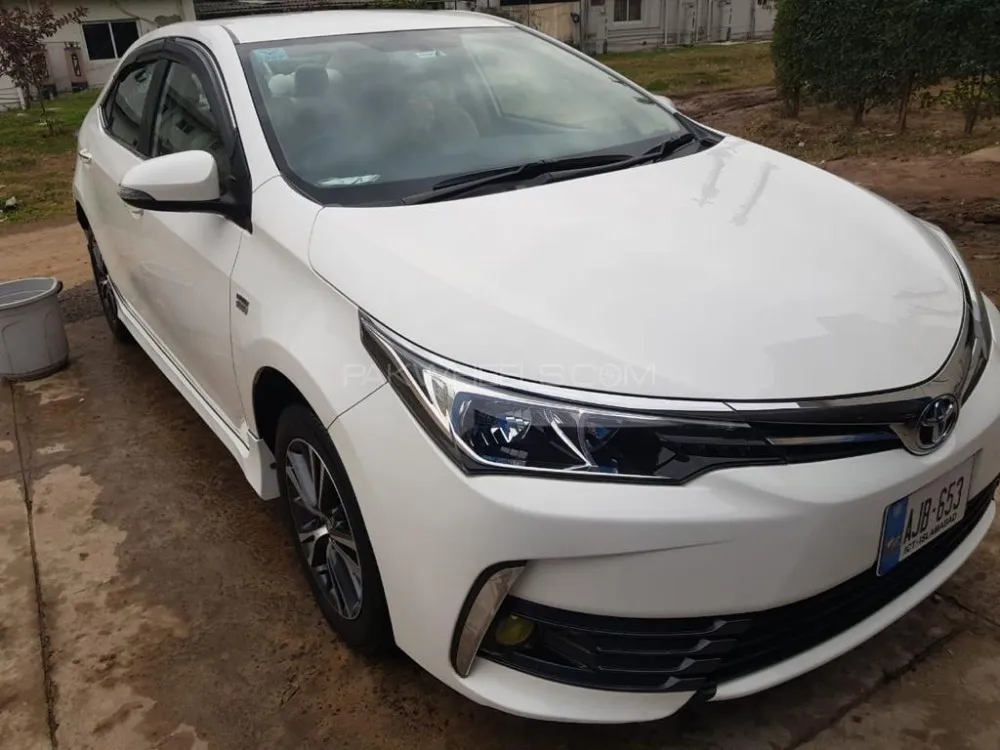 Toyota Corolla 2018 for Sale in Faisalabad Image-1