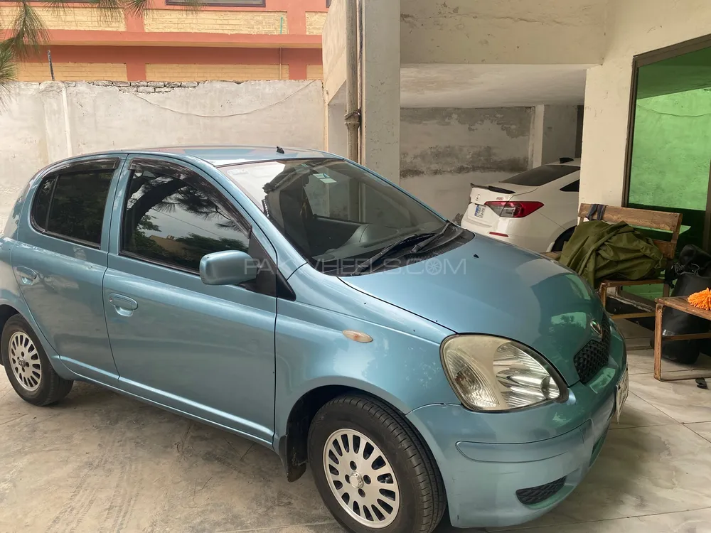 Toyota Vitz 2002 for Sale in Nowshera cantt Image-1