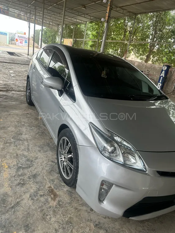 Toyota Prius 2012 for Sale in Rahim Yar Khan Image-1