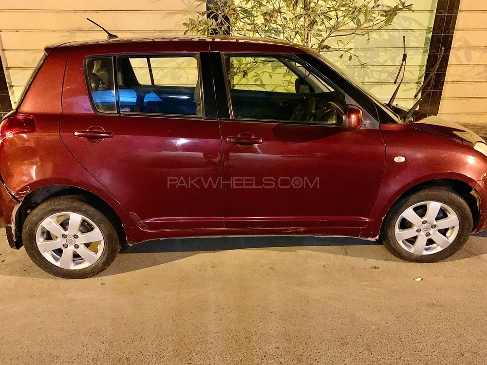 Suzuki Swift 2010 for Sale in Karachi Image-1