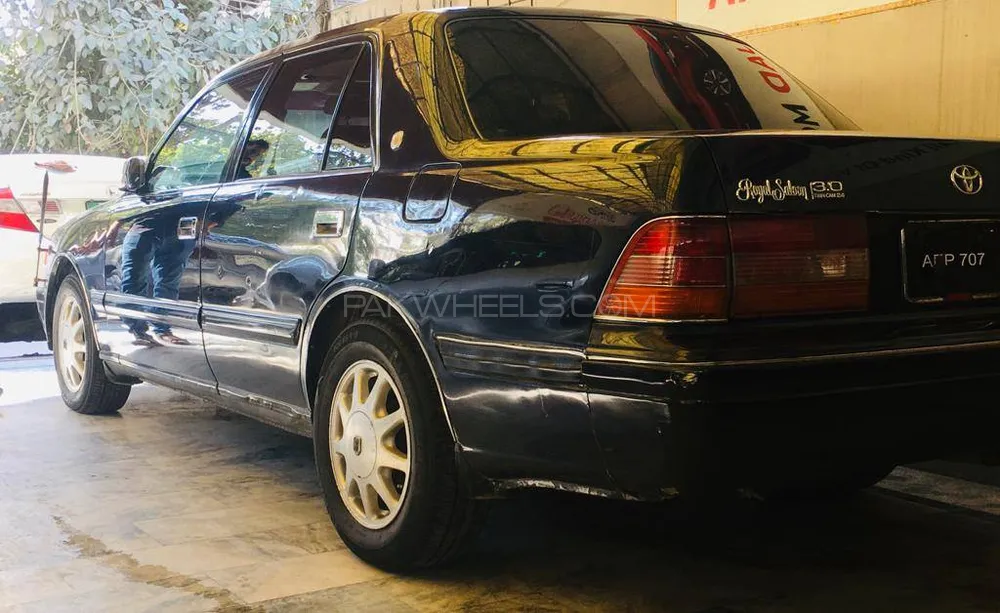 Toyota Crown 1998 for Sale in Lahore Image-1