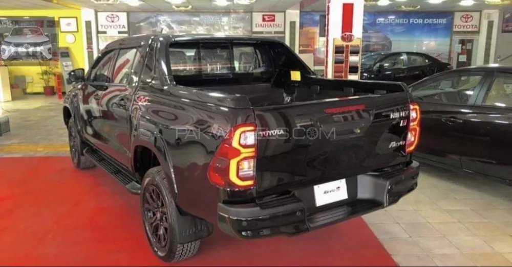 Toyota Hilux 2023 for Sale in Islamabad Image-1