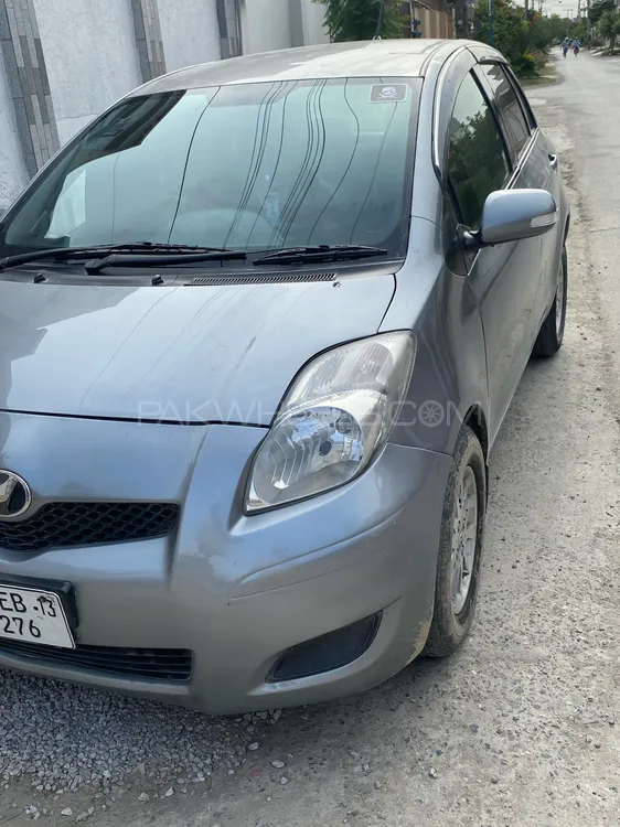 Toyota Vitz 2007 for Sale in Mardan Image-1