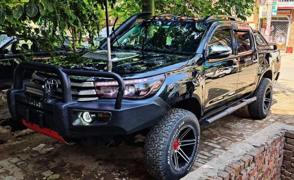 Toyota Hilux 2007 for Sale in Lahore Image-1