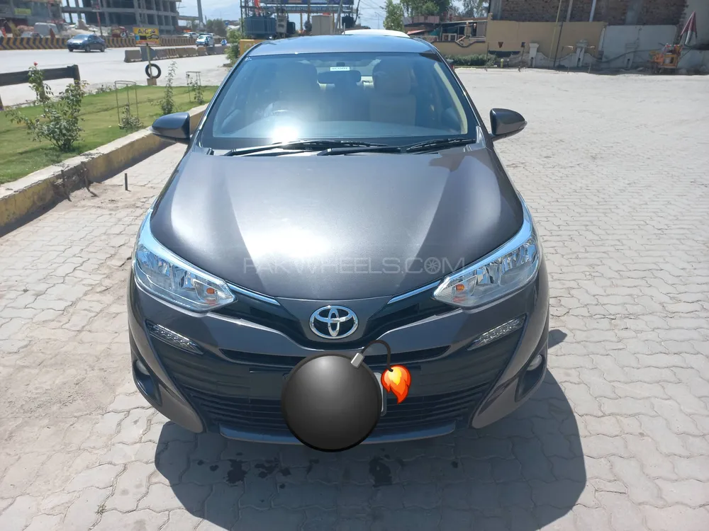 Toyota Yaris Sedan 2021 for Sale in Peshawar Image-1