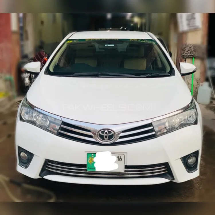 Toyota Corolla 2016 for Sale in Faisalabad Image-1