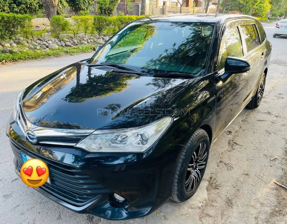 Toyota Corolla Fielder 2016 for Sale in Islamabad Image-1