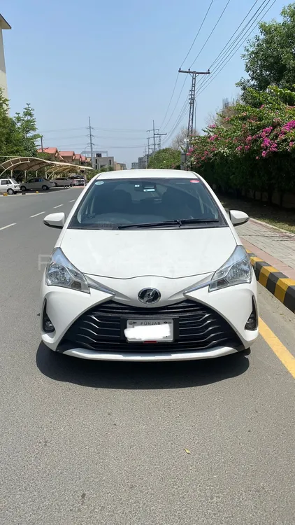 Toyota Vitz 2020 for Sale in Lahore Image-1