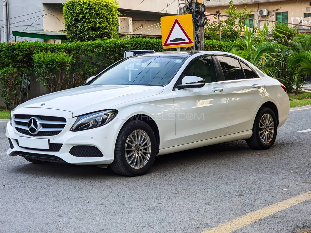 Mercedes Benz C Class 2017 for Sale in Lahore Image-1