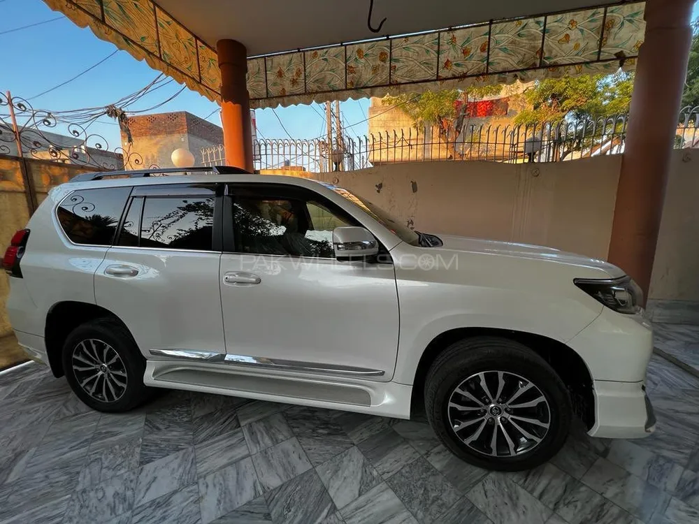 Toyota Prado 2018 for Sale in Faisalabad Image-1