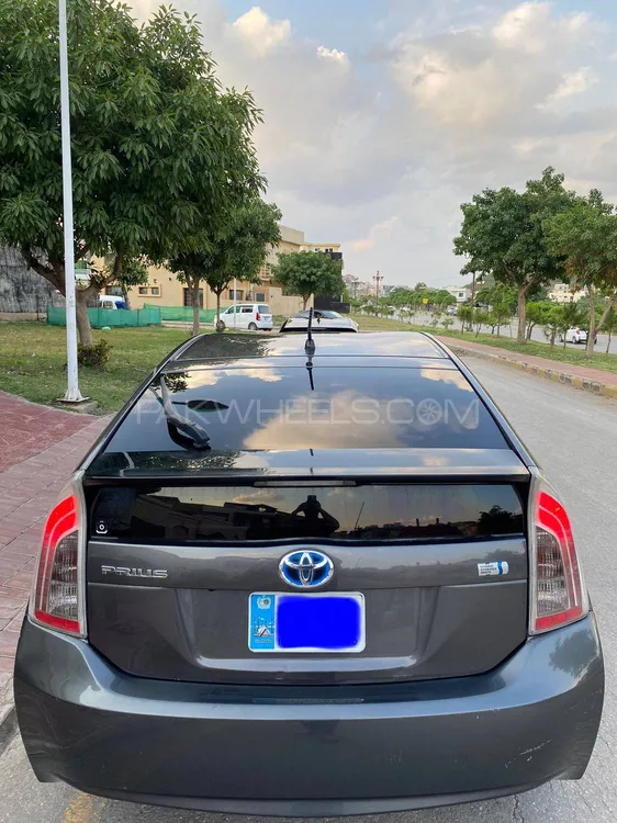Toyota Prius 2011 for Sale in Rawalpindi Image-1
