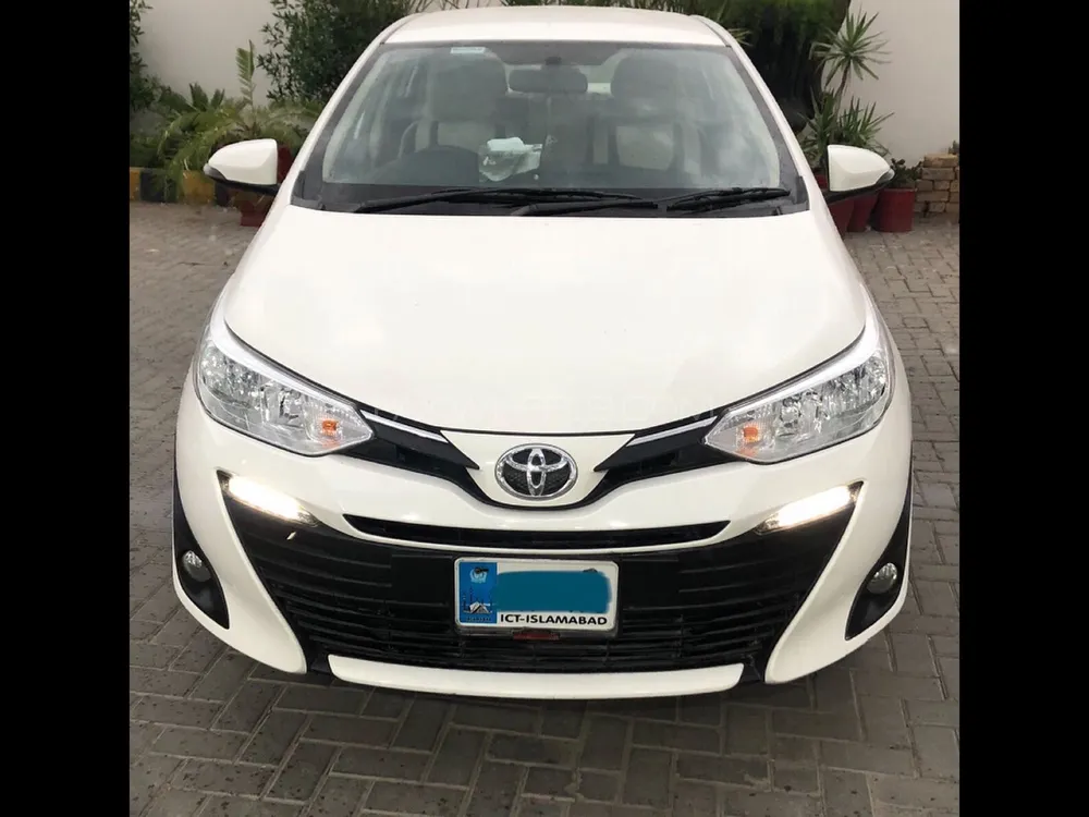 Toyota Yaris Sedan 2021 for Sale in Peshawar Image-1