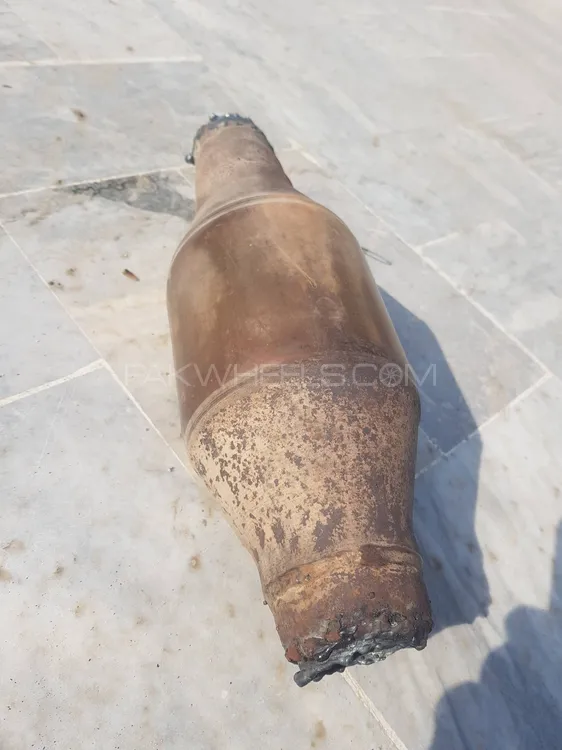 catalytic converter 2016 altis Image-1