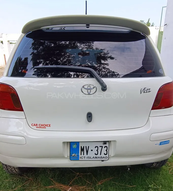 Toyota Vitz 2005 for Sale in Mardan Image-1