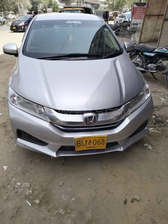 Honda Grace Hybrid 2014 for Sale in Karachi Image-1