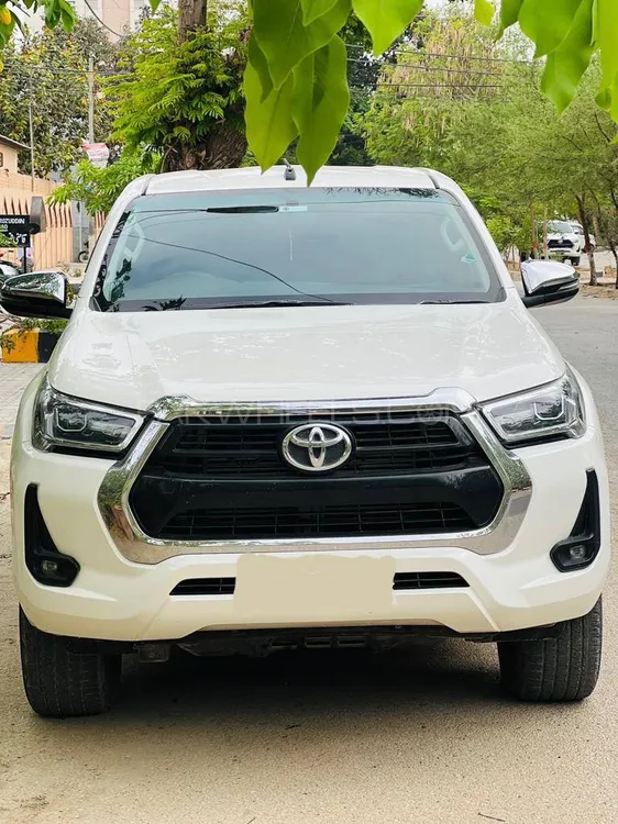 Toyota Hilux 2021 for Sale in Karachi Image-1