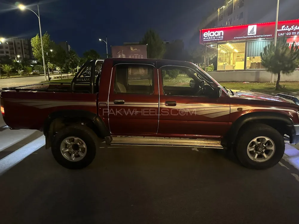  Toyota Hilux Doble Cabina 1993 en venta en Islamabad |  PakWheels