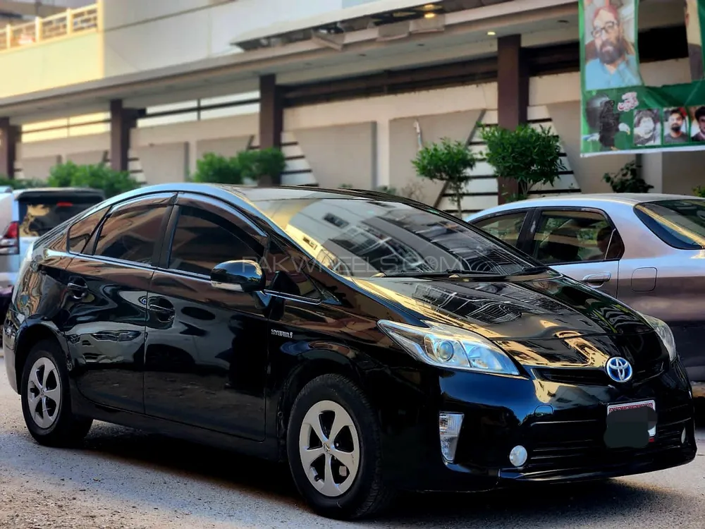 Toyota Prius 2014 for Sale in Karachi Image-1
