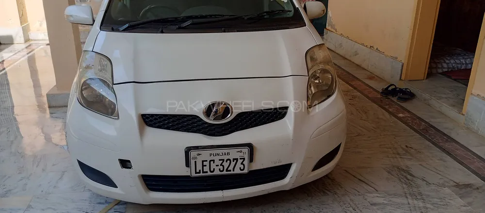 Toyota Vitz 2008 for Sale in Mardan Image-1