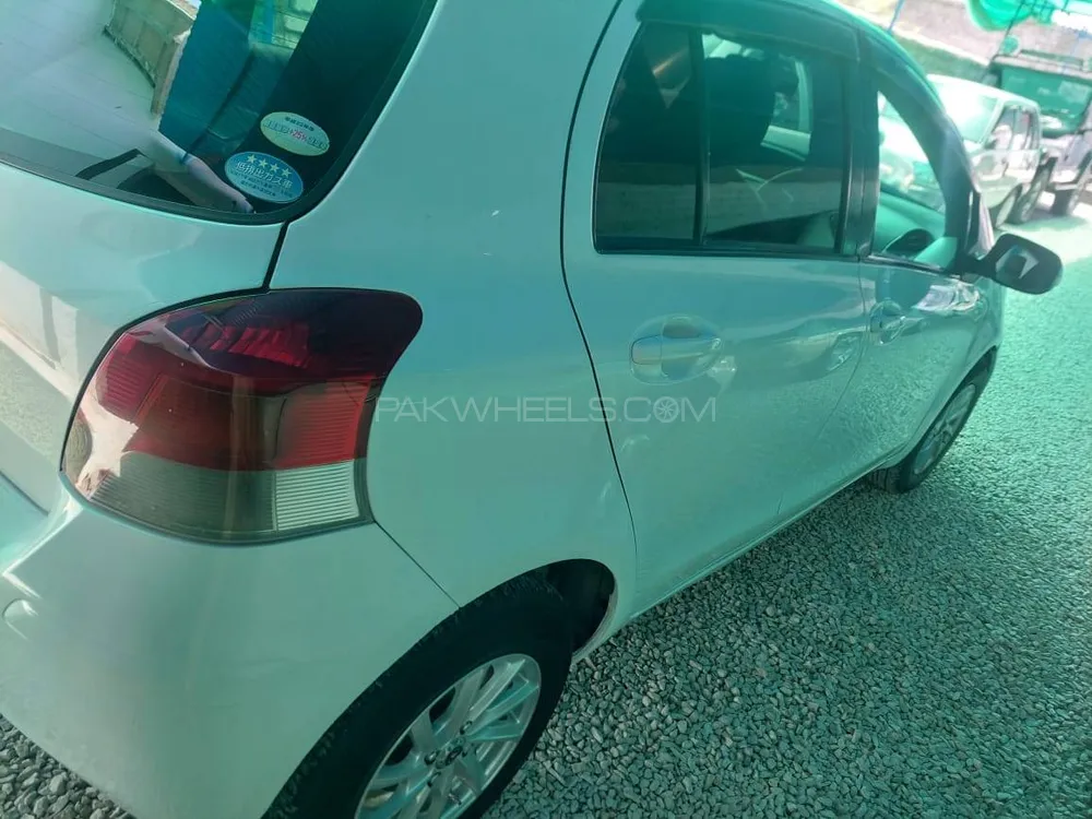Toyota Vitz 2008 for Sale in Peshawar Image-1