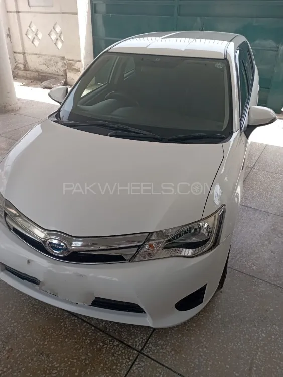 Toyota Corolla Fielder 2014 for Sale in Islamabad Image-1