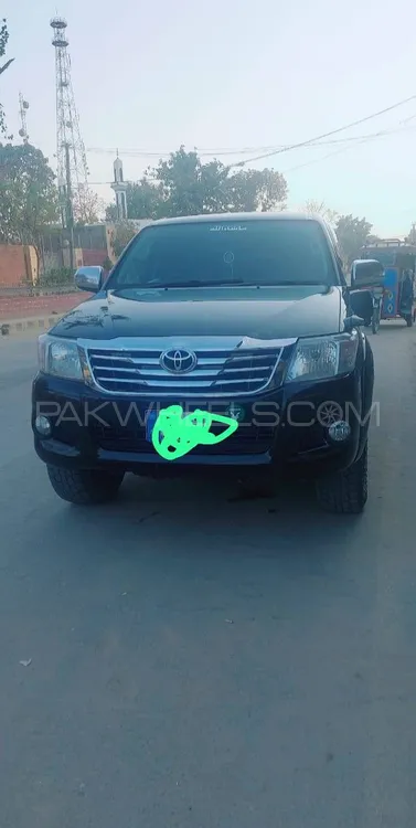Toyota Hilux 2012 for Sale in Bahawalnagar Image-1