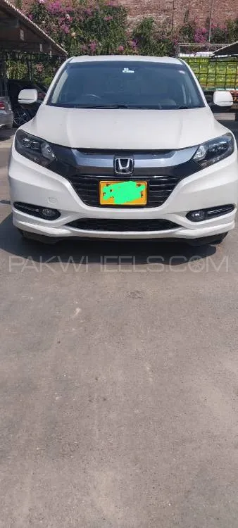 Honda Vezel 2014 for Sale in Faisalabad Image-1