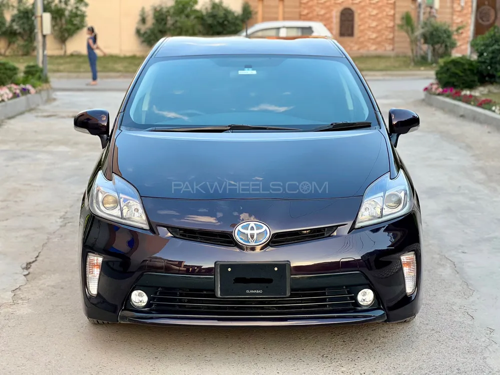 Toyota Prius 2012 for Sale in Peshawar Image-1
