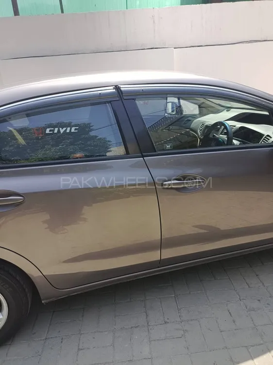 Honda Civic 2013 for Sale in Lahore Image-1