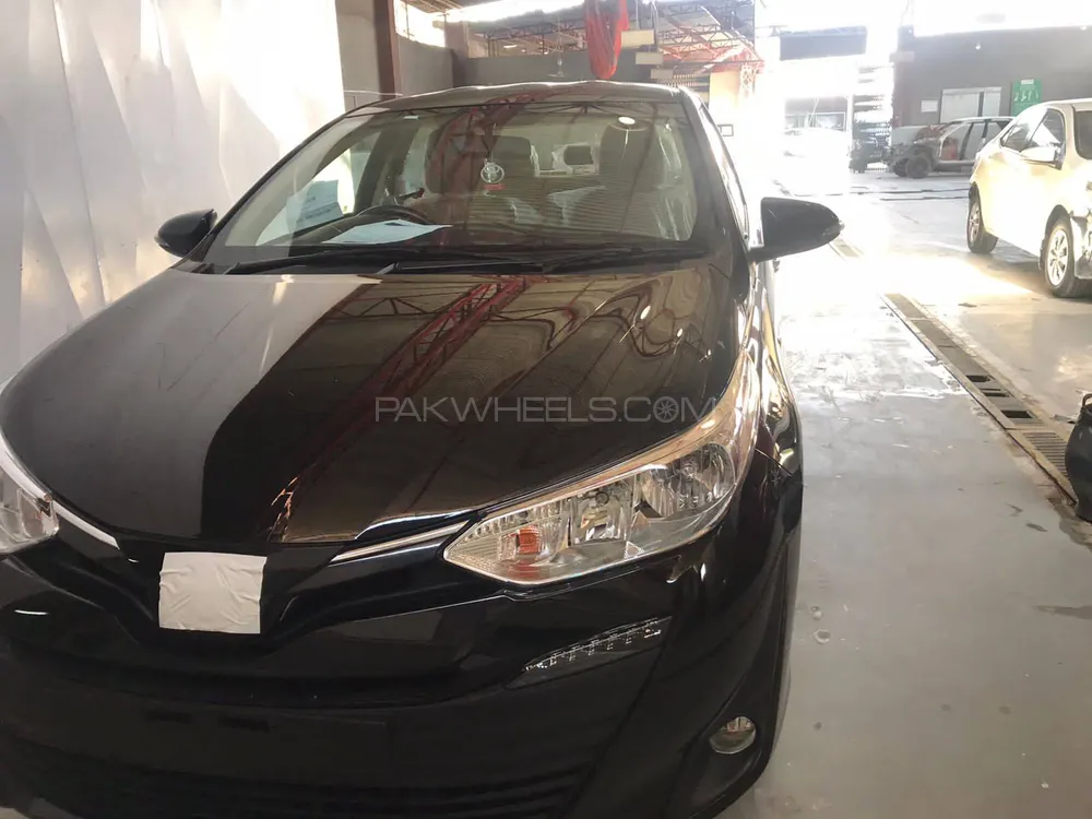 Toyota Yaris Sedan 2021 for Sale in Peshawar Image-1