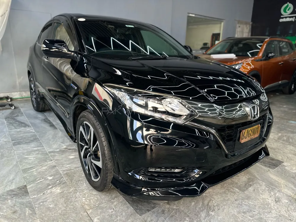 Honda Vezel 2016 for Sale in Karachi Image-1