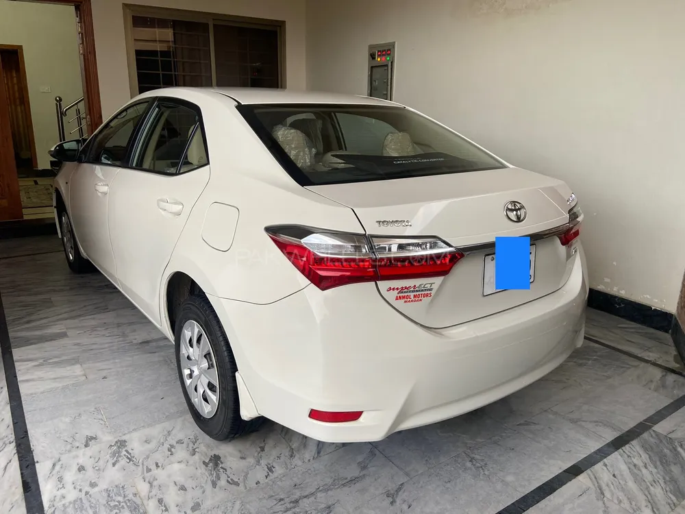 Toyota Corolla 2017 for Sale in Mardan Image-1