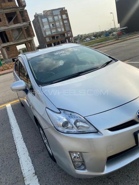 Toyota Prius 2010 for Sale in Islamabad Image-1