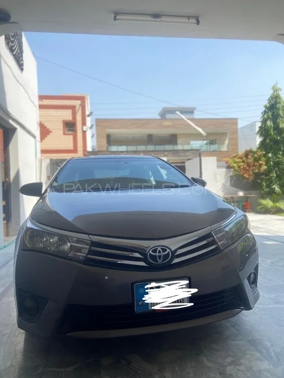 Toyota Corolla 2015 for Sale in Faisalabad Image-1