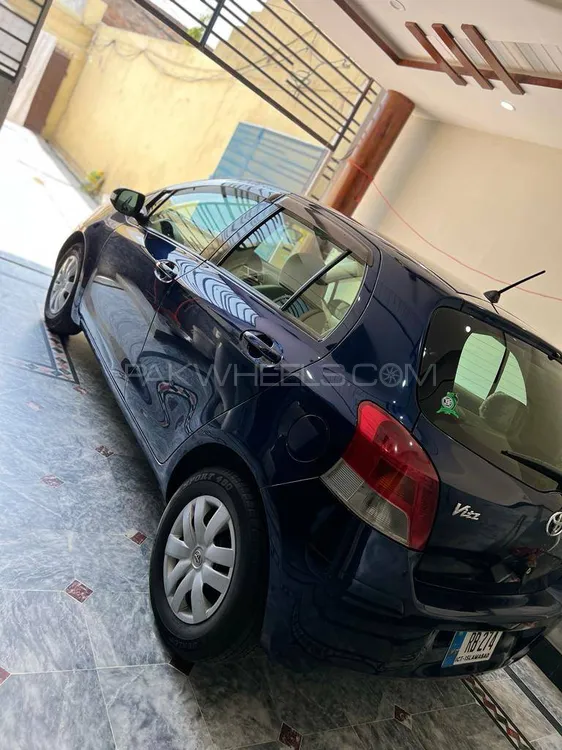 Toyota Vitz 2008 for Sale in Mian Wali Image-1