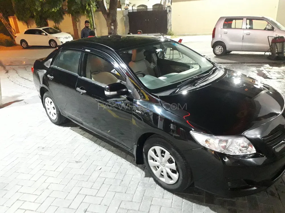 Toyota Corolla 2010 for Sale in Lahore Image-1