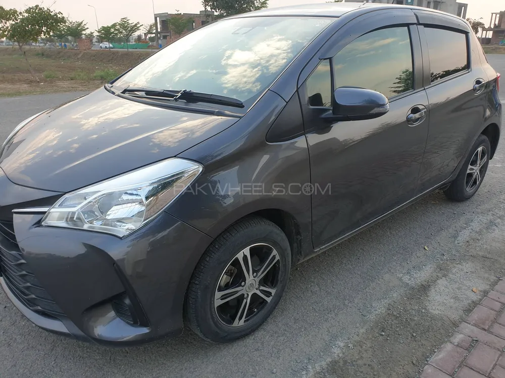 Toyota Vitz 2019 for Sale in Lahore Image-1