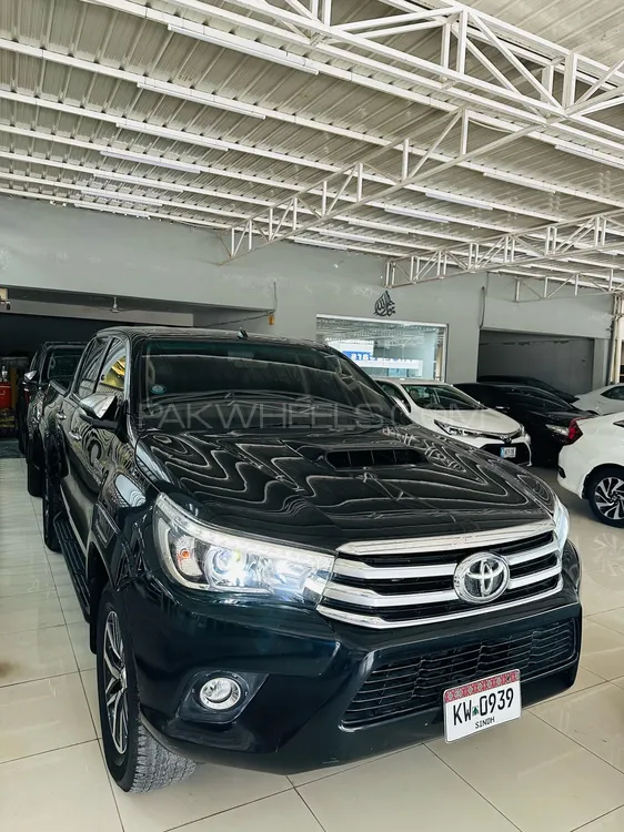 Toyota Hilux 2017 for Sale in Peshawar Image-1