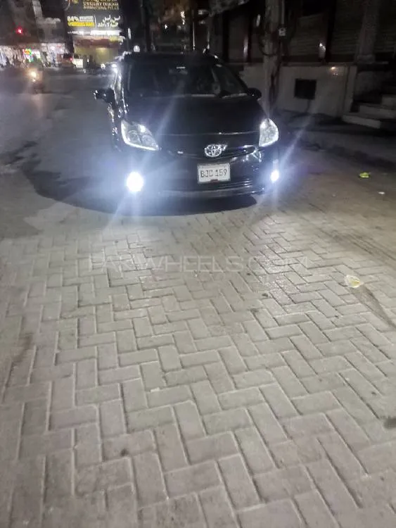 Toyota Prius 2017 for Sale in Faisalabad Image-1