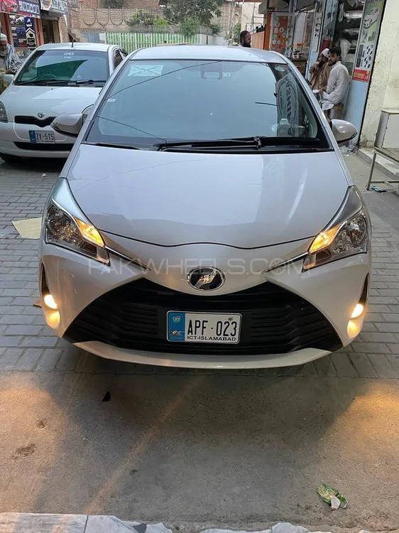 Toyota Vitz 2018 for Sale in Mardan Image-1