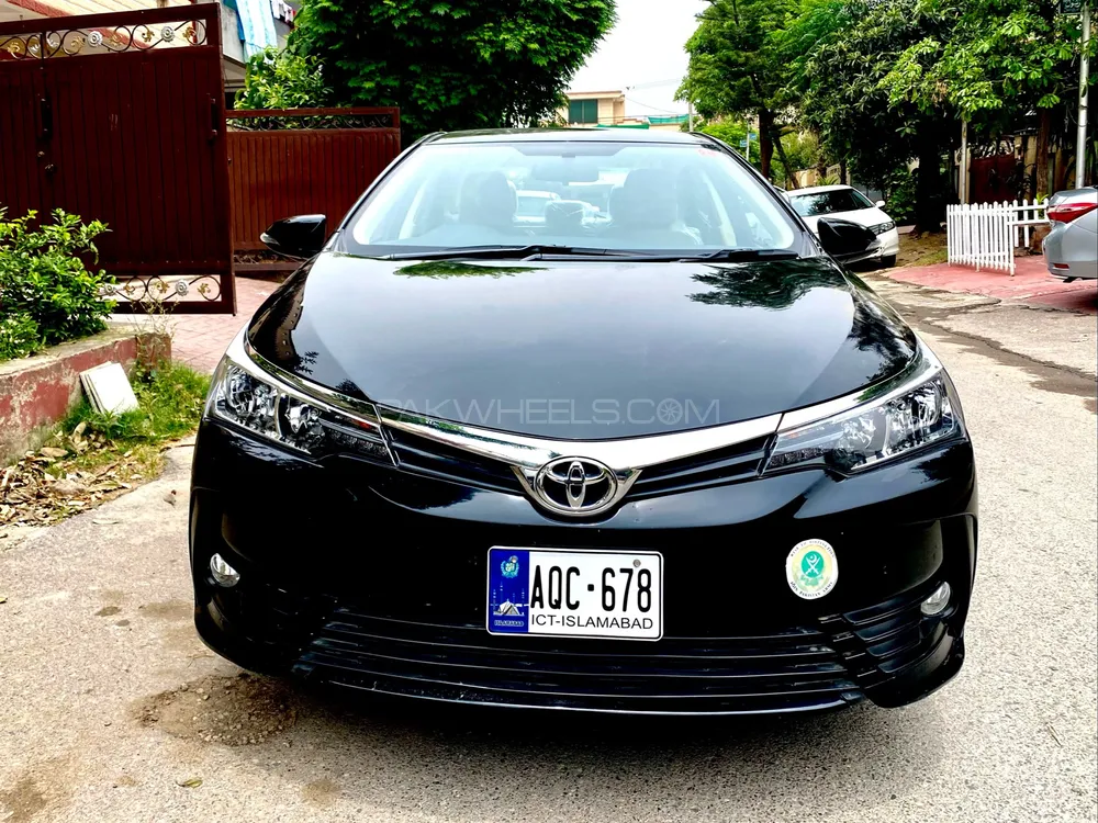 Toyota Corolla 2020 for Sale in Islamabad Image-1