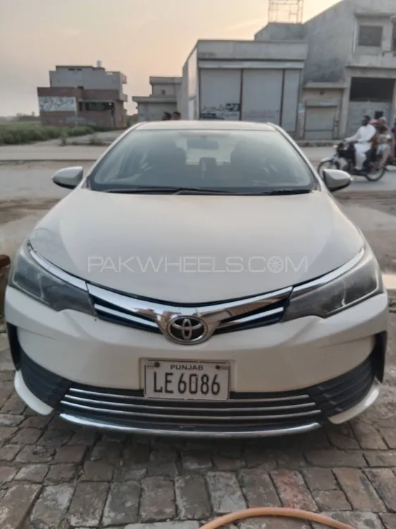 Toyota Corolla 2014 for Sale in Sialkot Image-1
