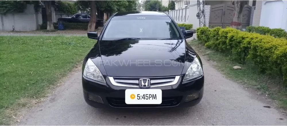 Honda Accord 2005 for Sale in Lahore Image-1